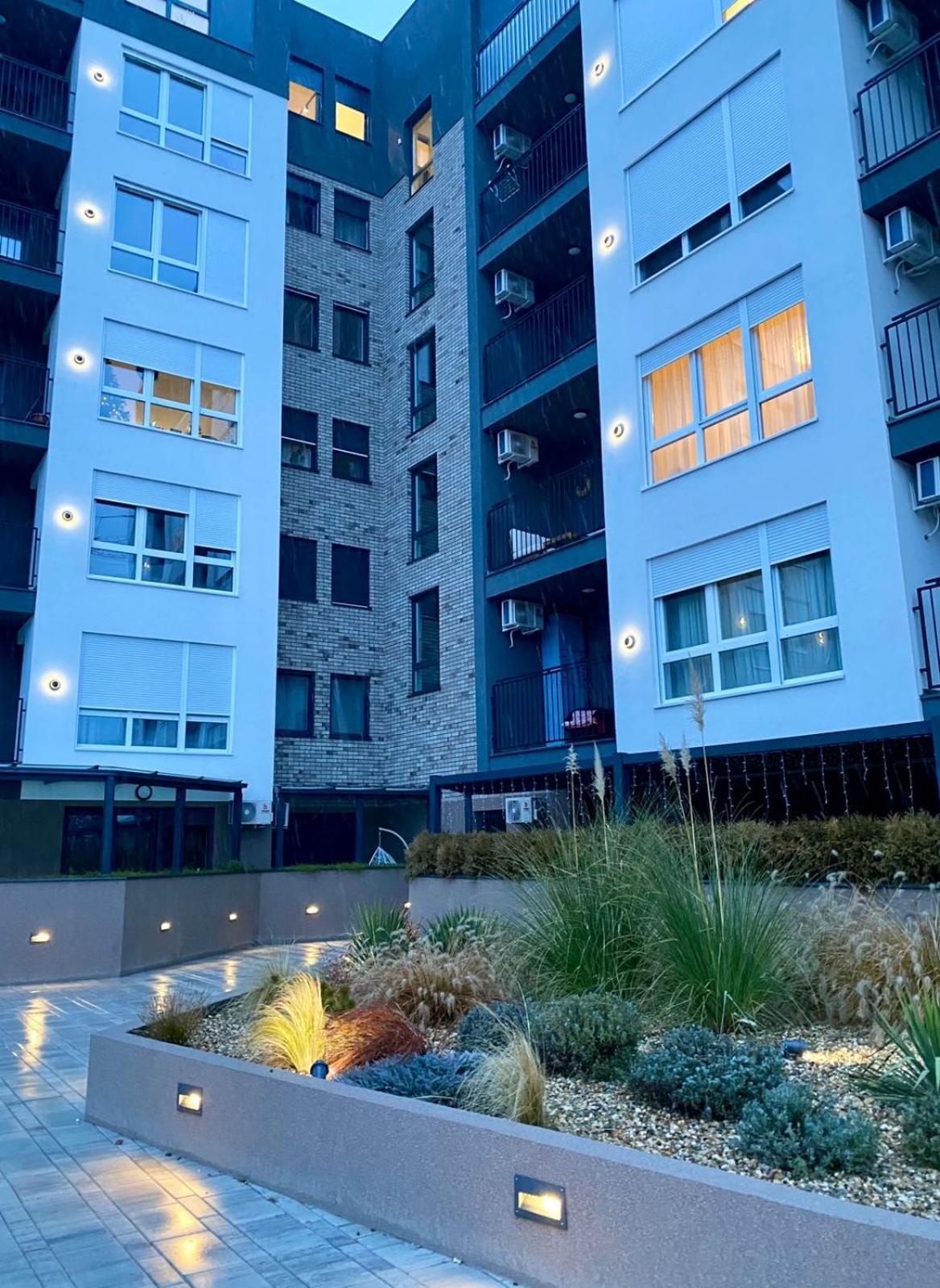 Synthesis Apartments Subotica Exterior foto